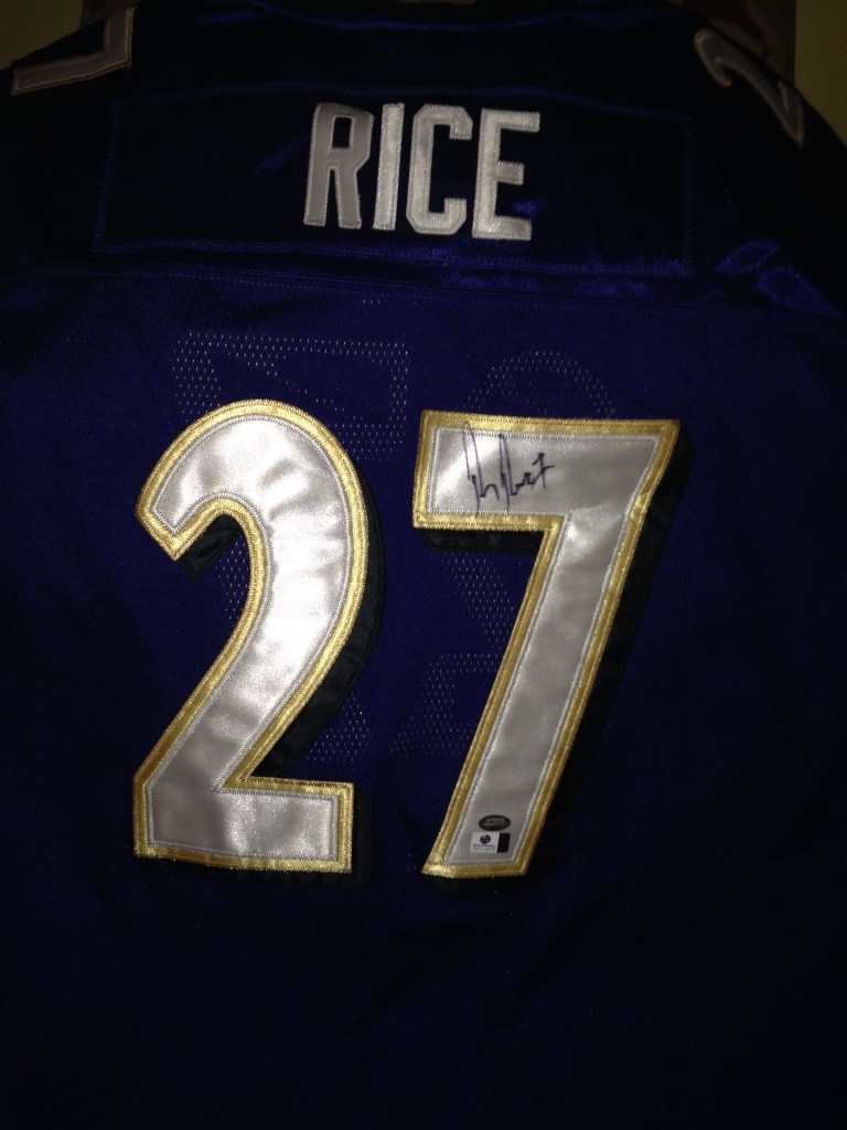 Why I'm the smartest guy on the planet. Rutgers guy Ray Rice signed this jersey. She loooooves it. 